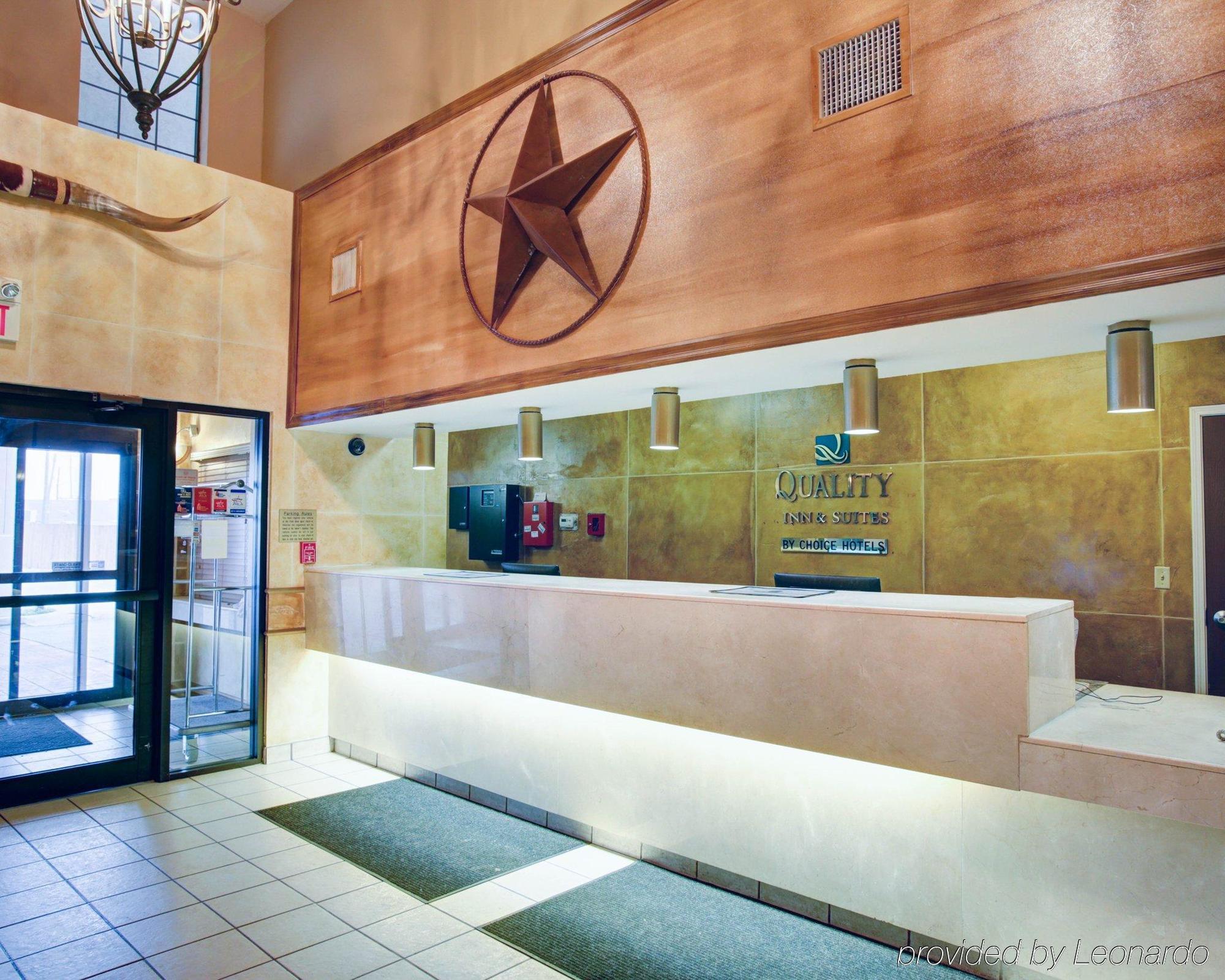 Quality Inn & Suites Airport Austin Buitenkant foto
