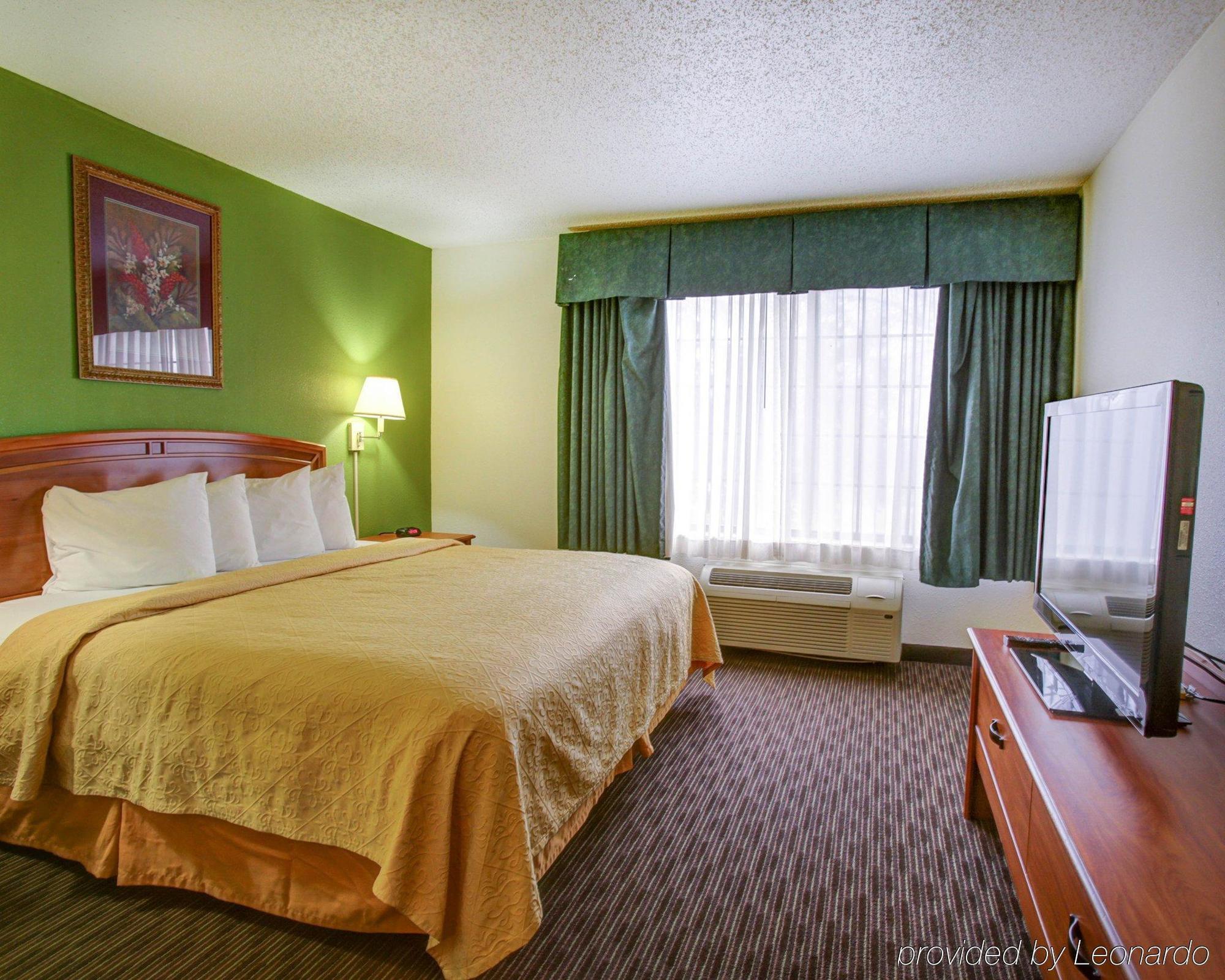 Quality Inn & Suites Airport Austin Buitenkant foto