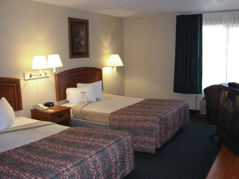 Quality Inn & Suites Airport Austin Buitenkant foto