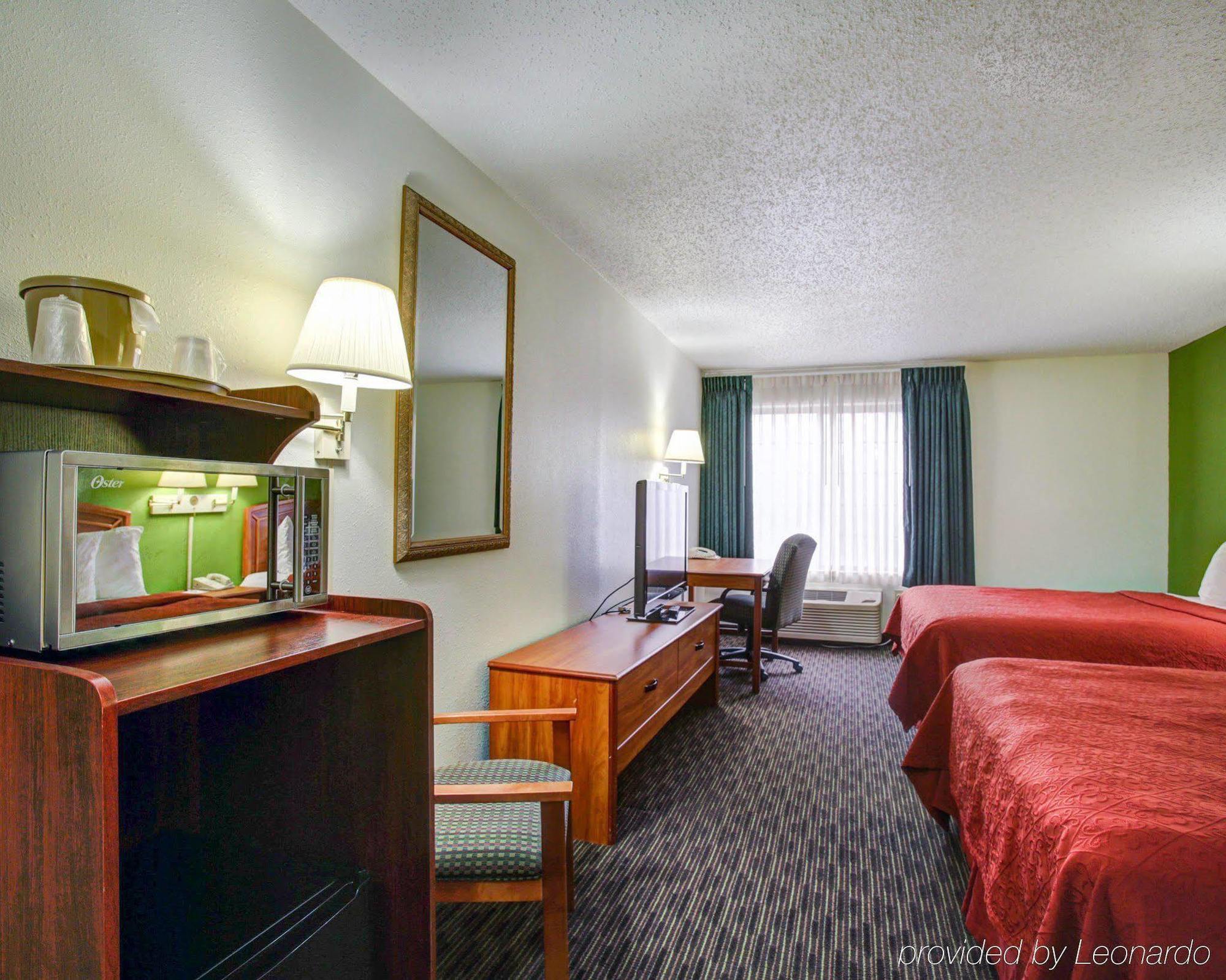 Quality Inn & Suites Airport Austin Buitenkant foto