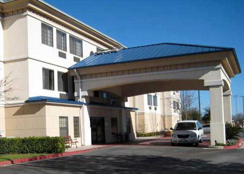 Quality Inn & Suites Airport Austin Buitenkant foto