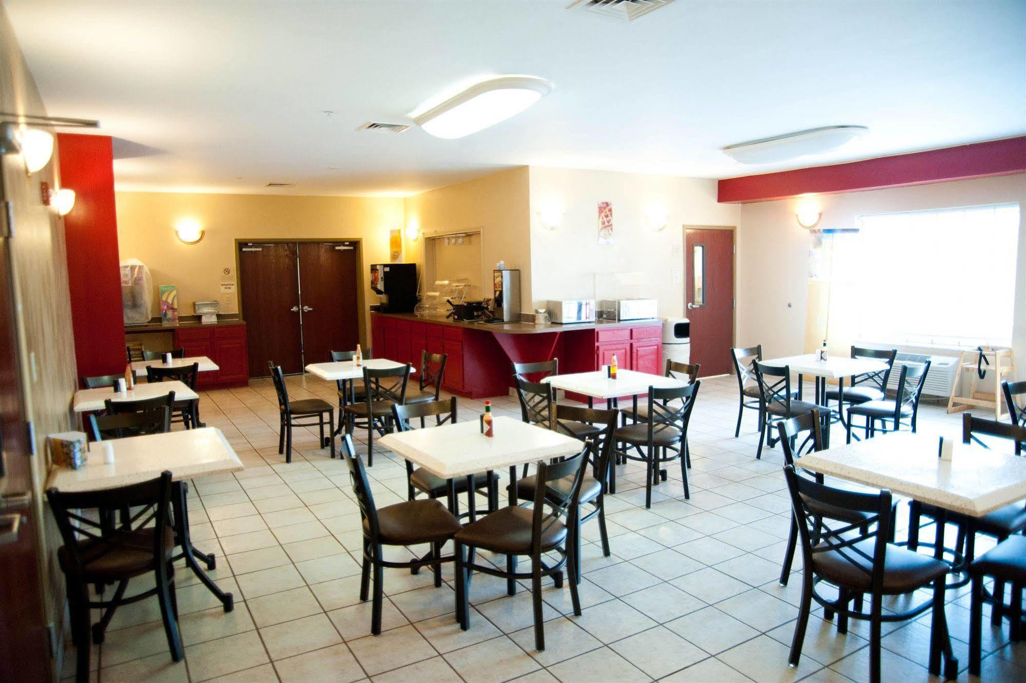 Quality Inn & Suites Airport Austin Buitenkant foto